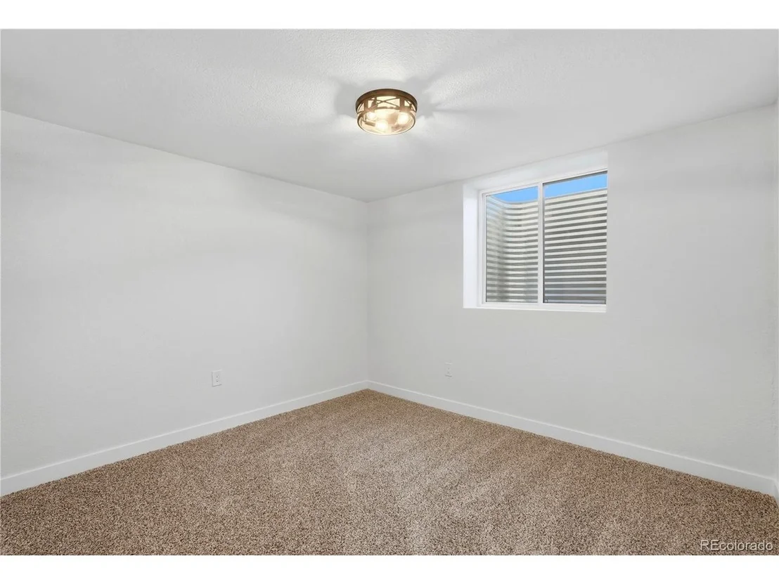 Photo of 5590 Clear Creek Dr