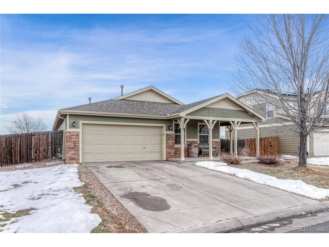 Photo of 230 Lonewolf Dr