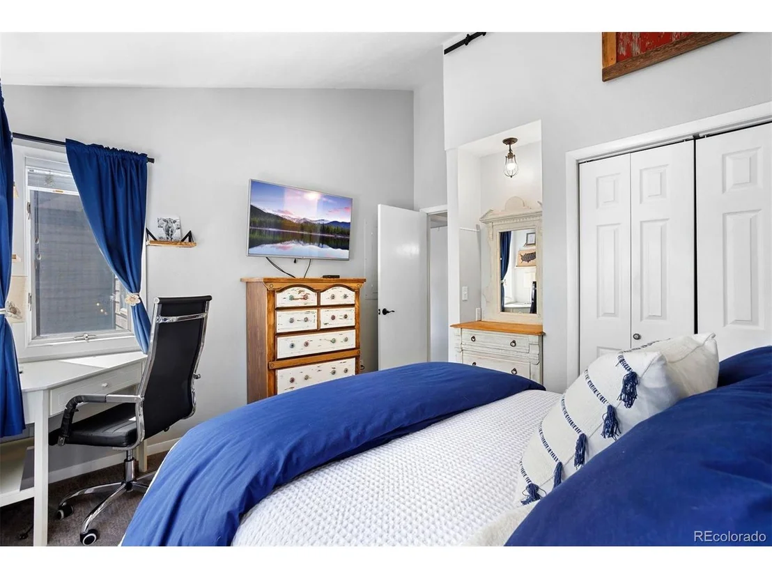 Photo of Unit 3 at 100 Bryant Blvd