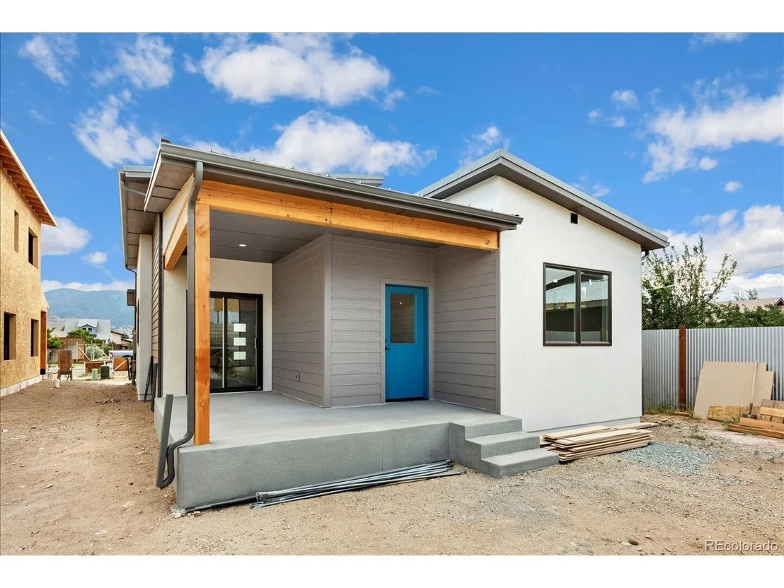 Photo of 140 Mesa View Ln