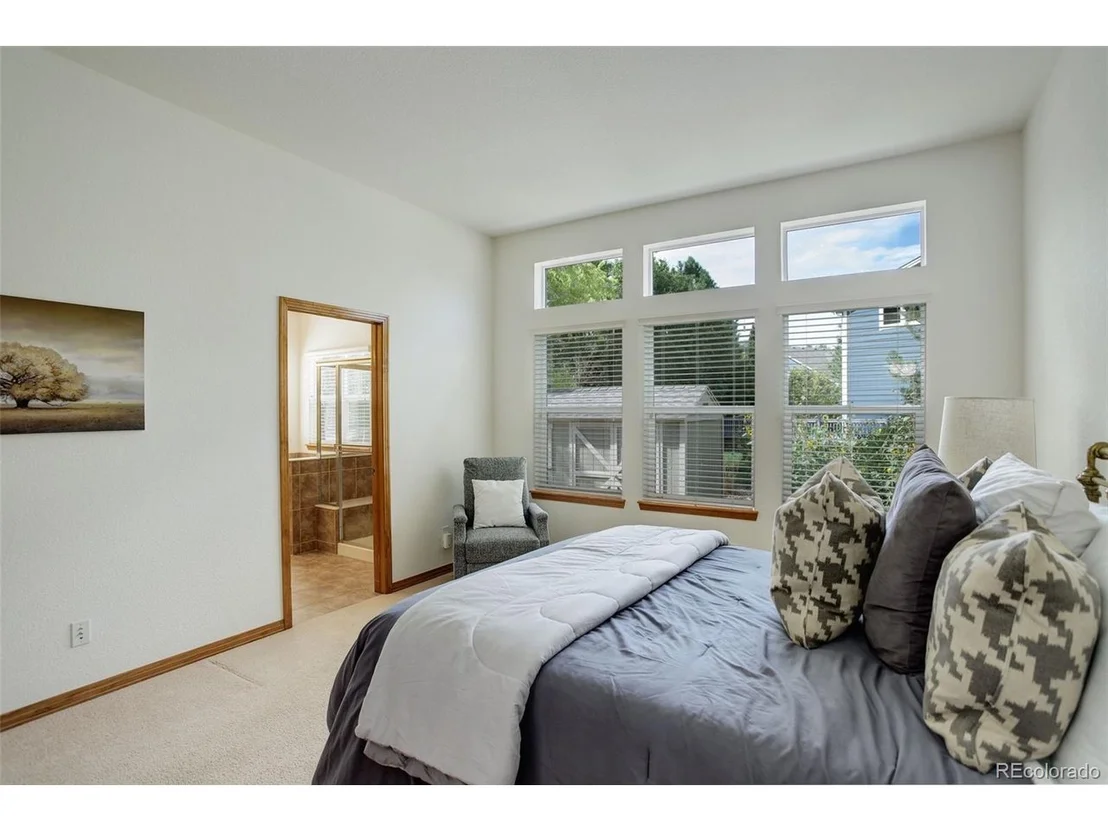 Photo of 2733 River View Dr