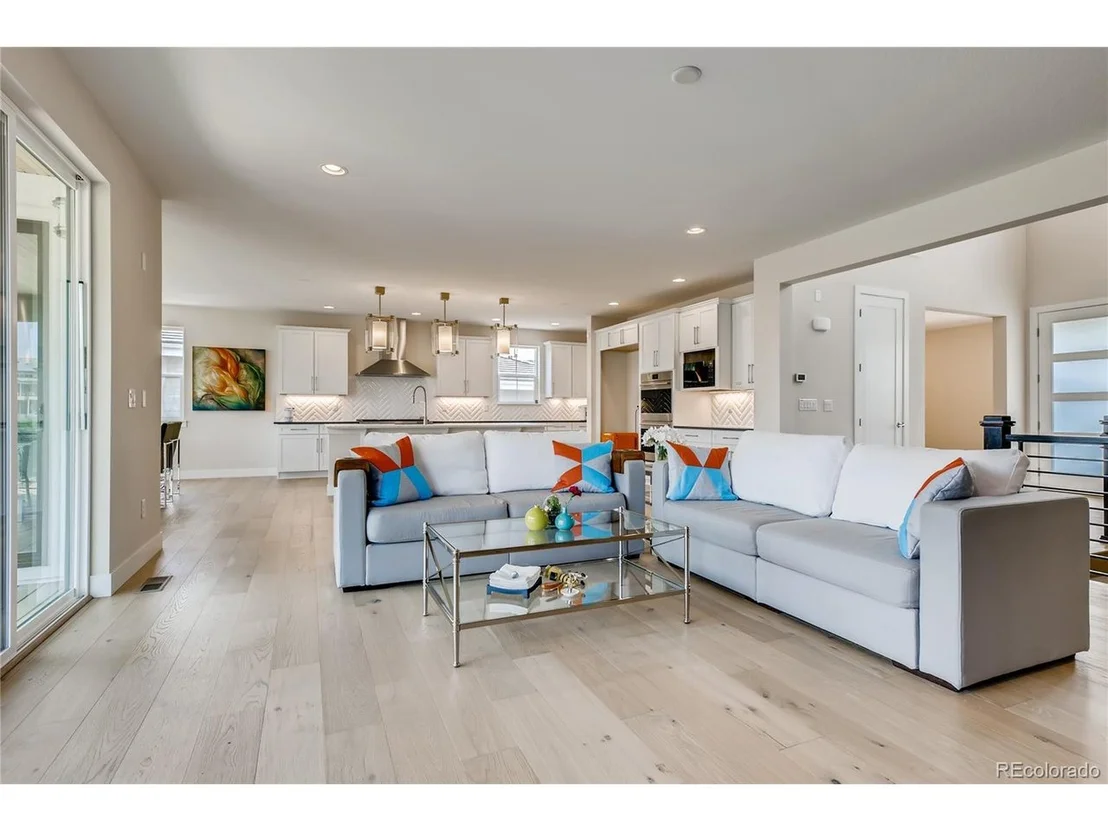 Photo of 9625 Viewside Dr