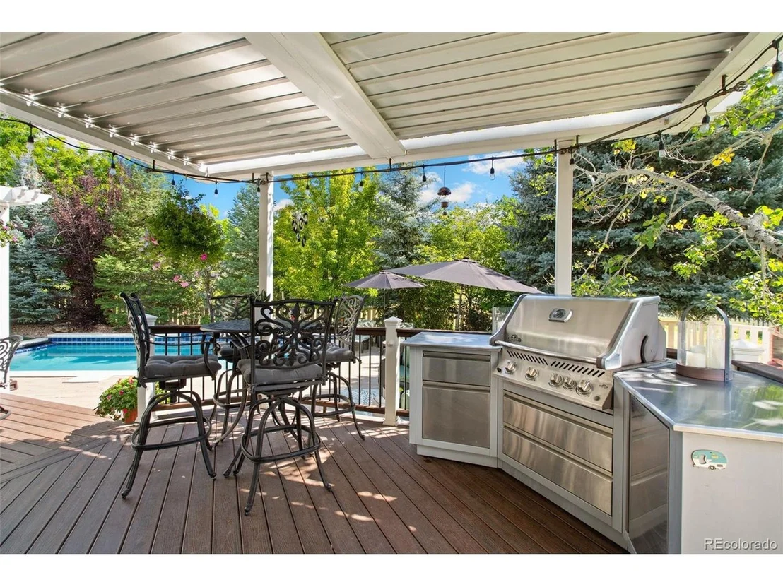Photo of 6114 Devinney Ct