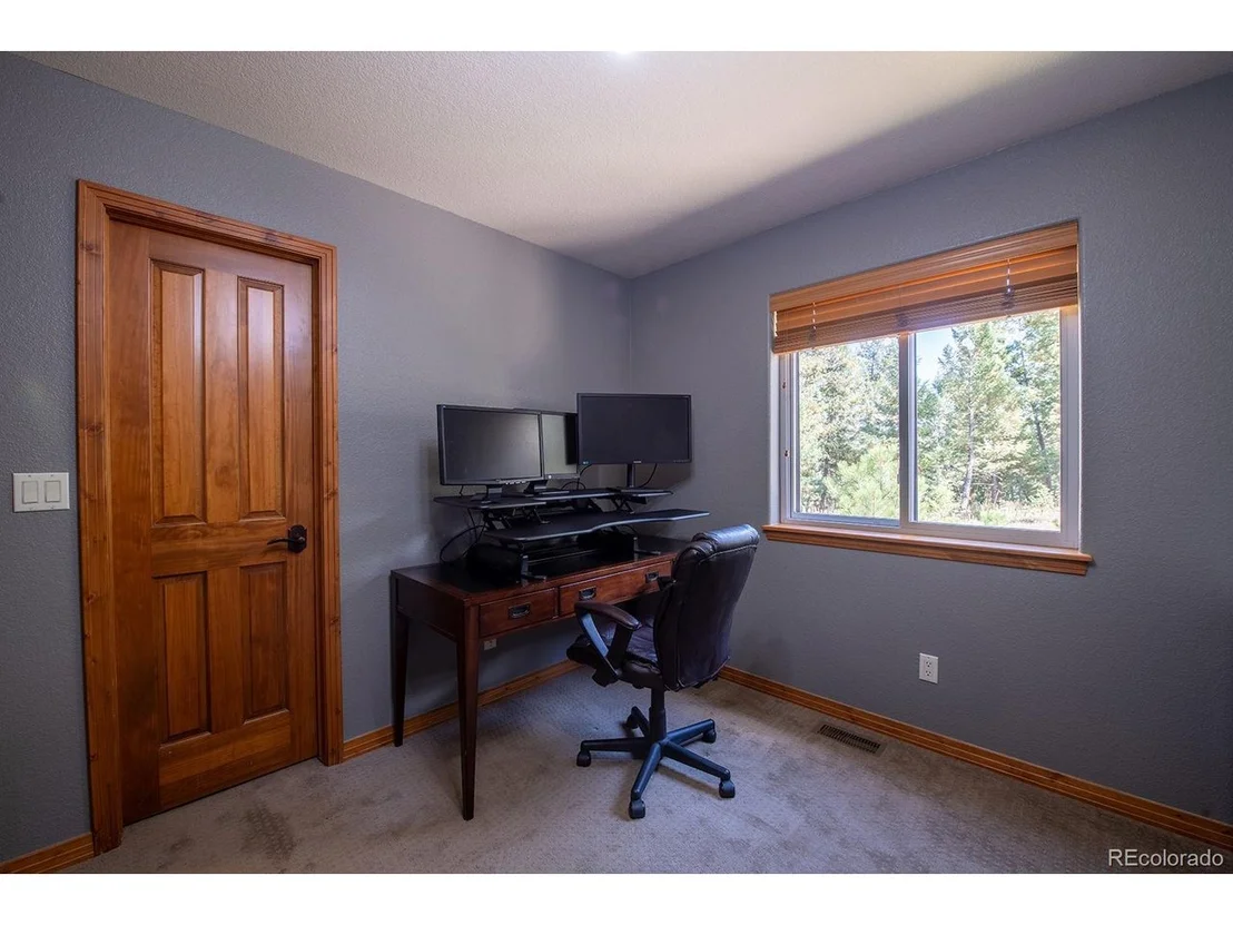 Photo of 4670 Forest Hill Rd