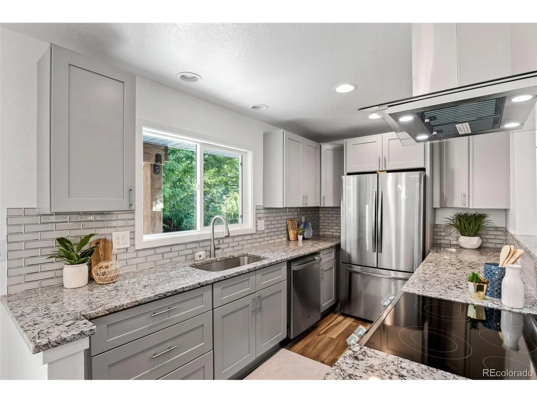 Photo of 2225 Floral Dr
