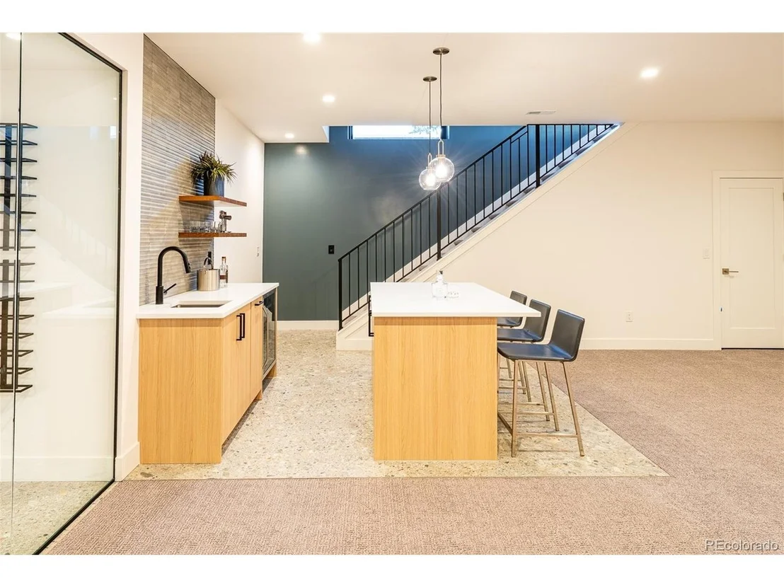 Photo of 2126 Vine Ave