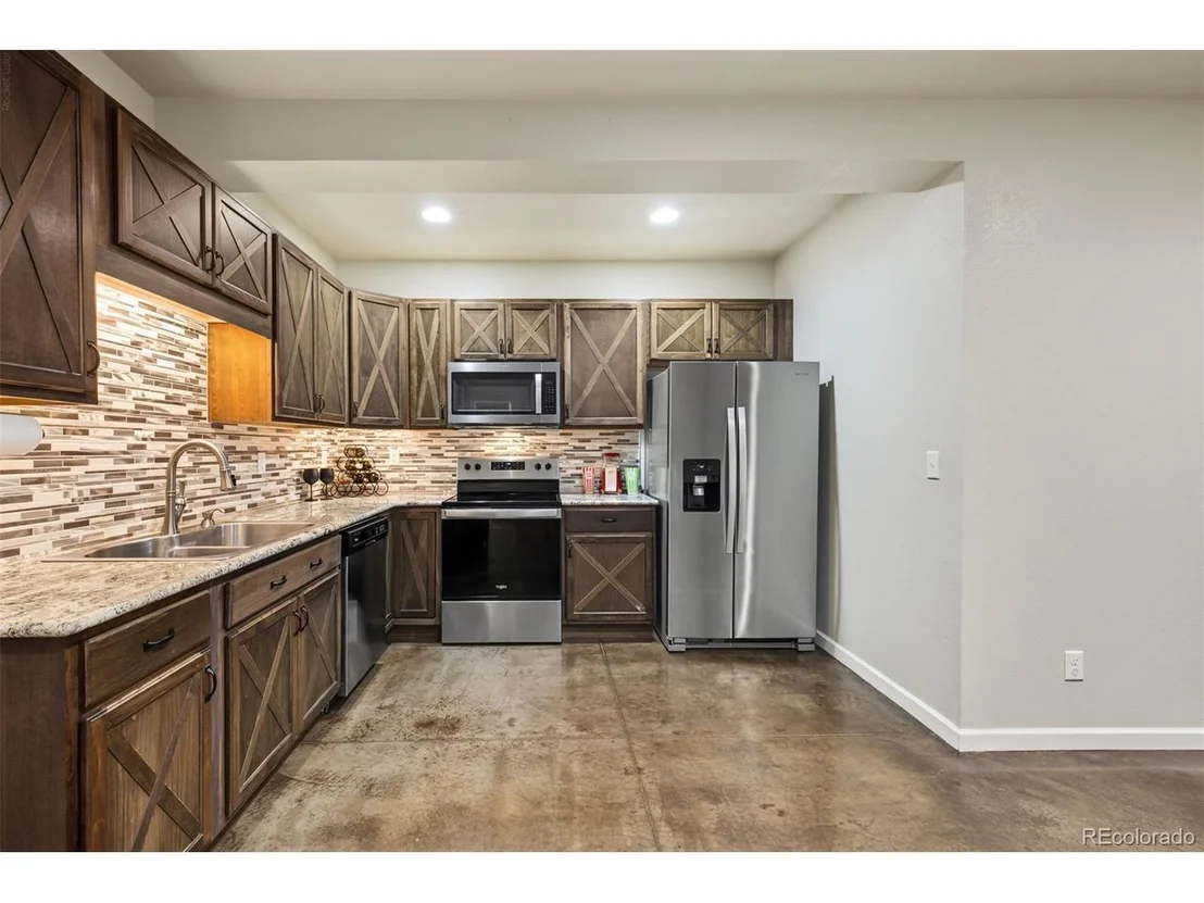 Photo of 313 Audubon Blvd