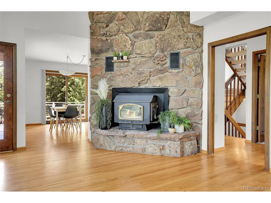 Photo of 6684 Olympus Dr