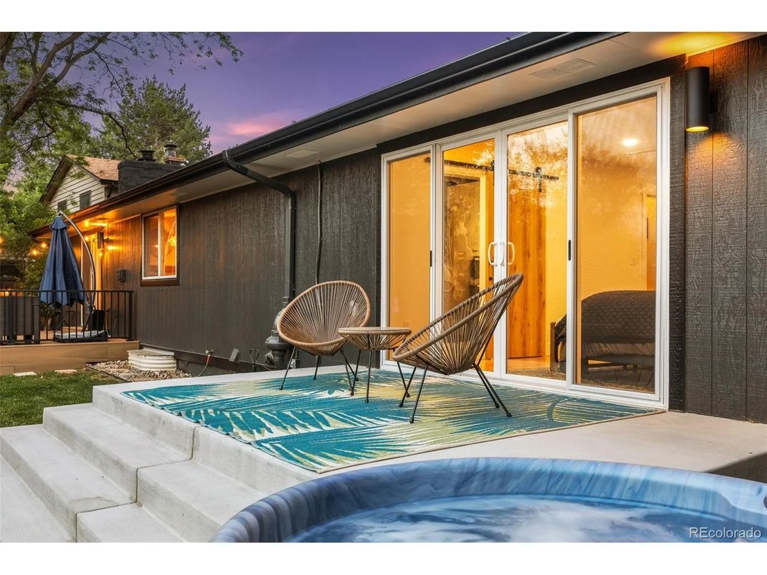 Photo of 102 Jackson Cir