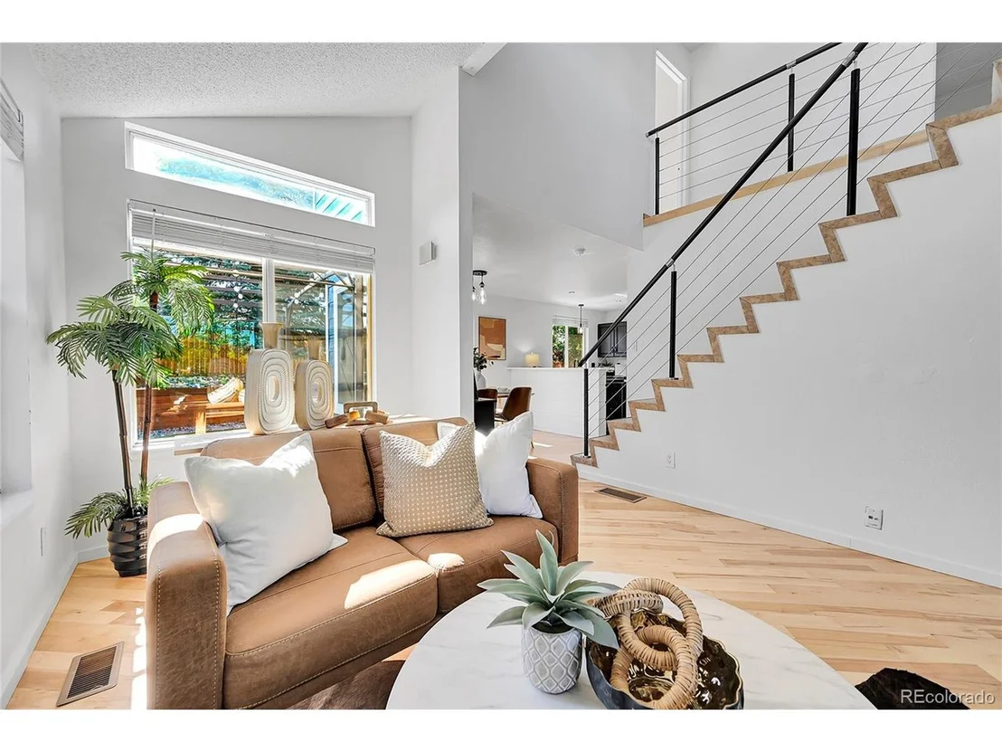 Photo of 8673 Cloverleaf Cir