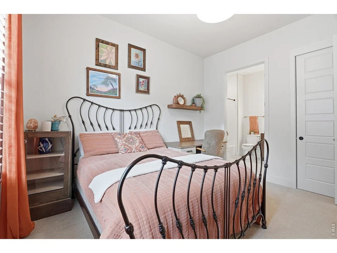 Photo of 2033 Squib Ln
