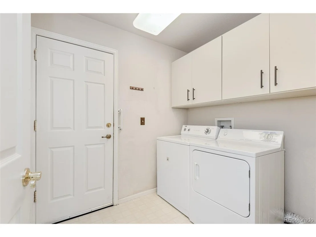 Photo of 3969 Lee Cir