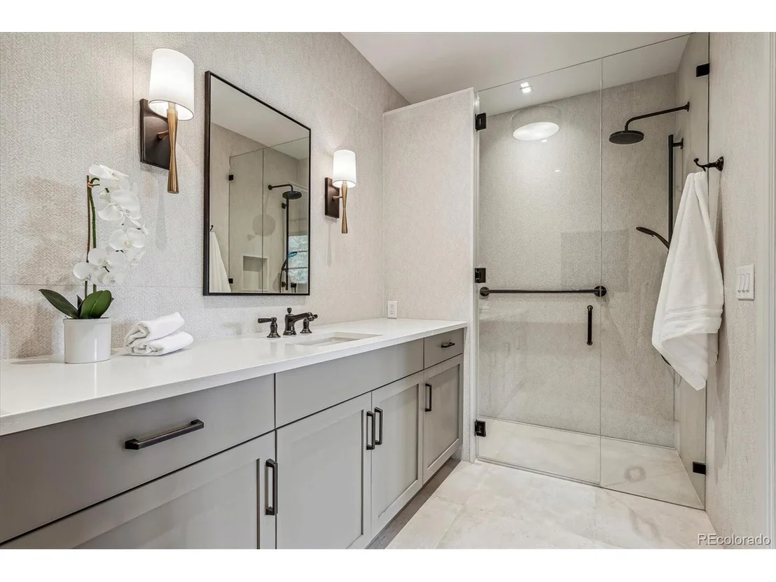 Photo of 33114 Upper Bear Creek Rd