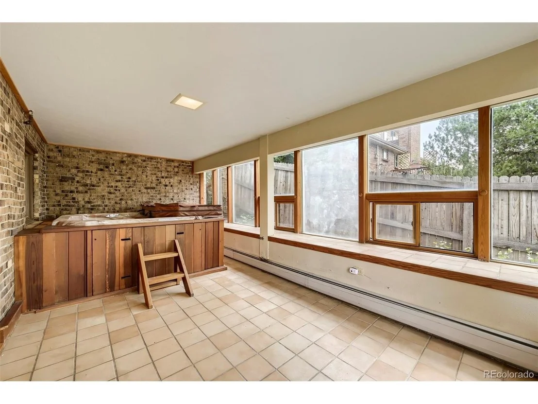 Photo of 8107 W 71st Pl
