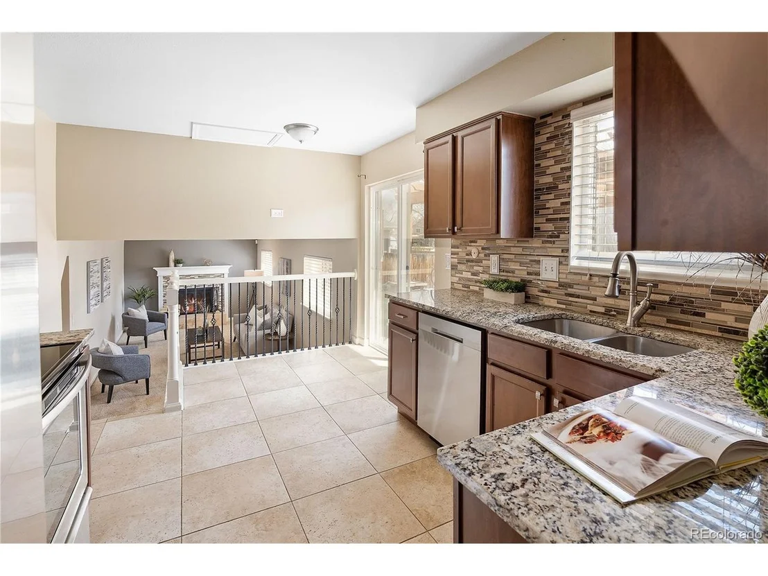 Photo of 7390 Devinney Ct