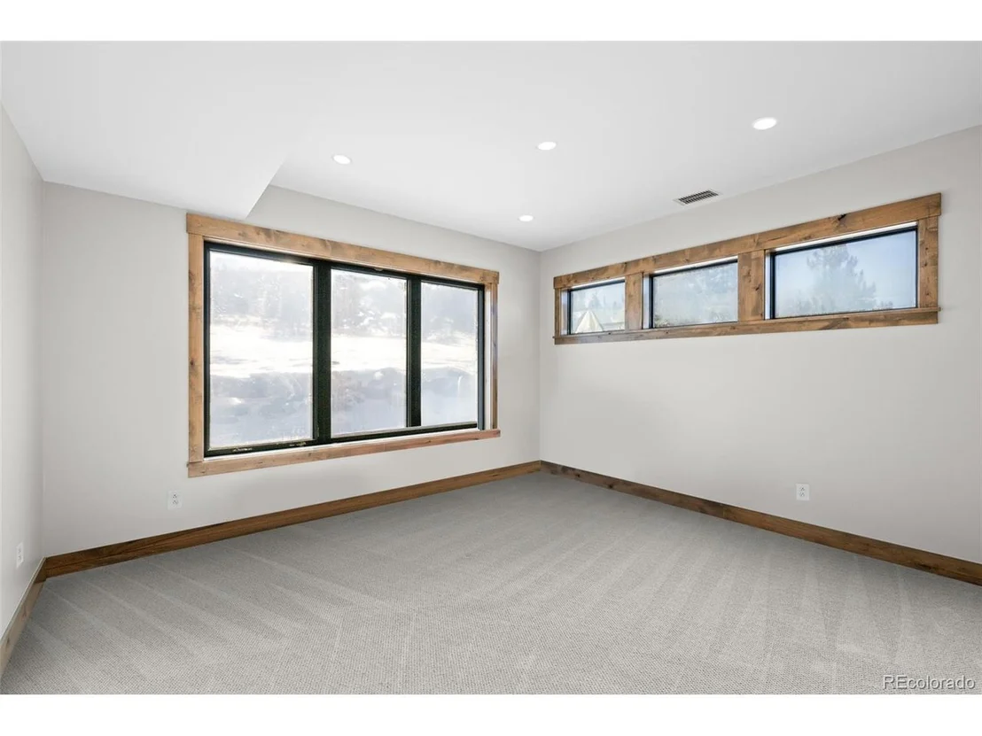 Photo of 90 Cumulus Rd