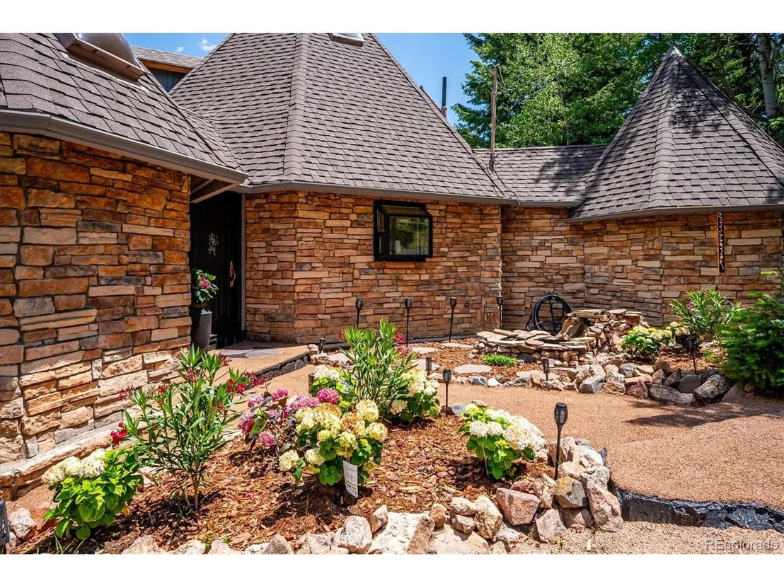 Photo of 6528 Modoc Ln