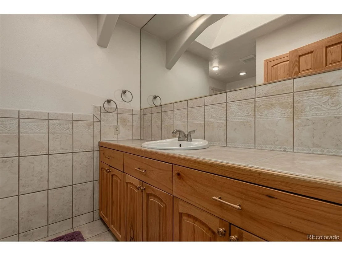 Photo of 2018 42nd Ave