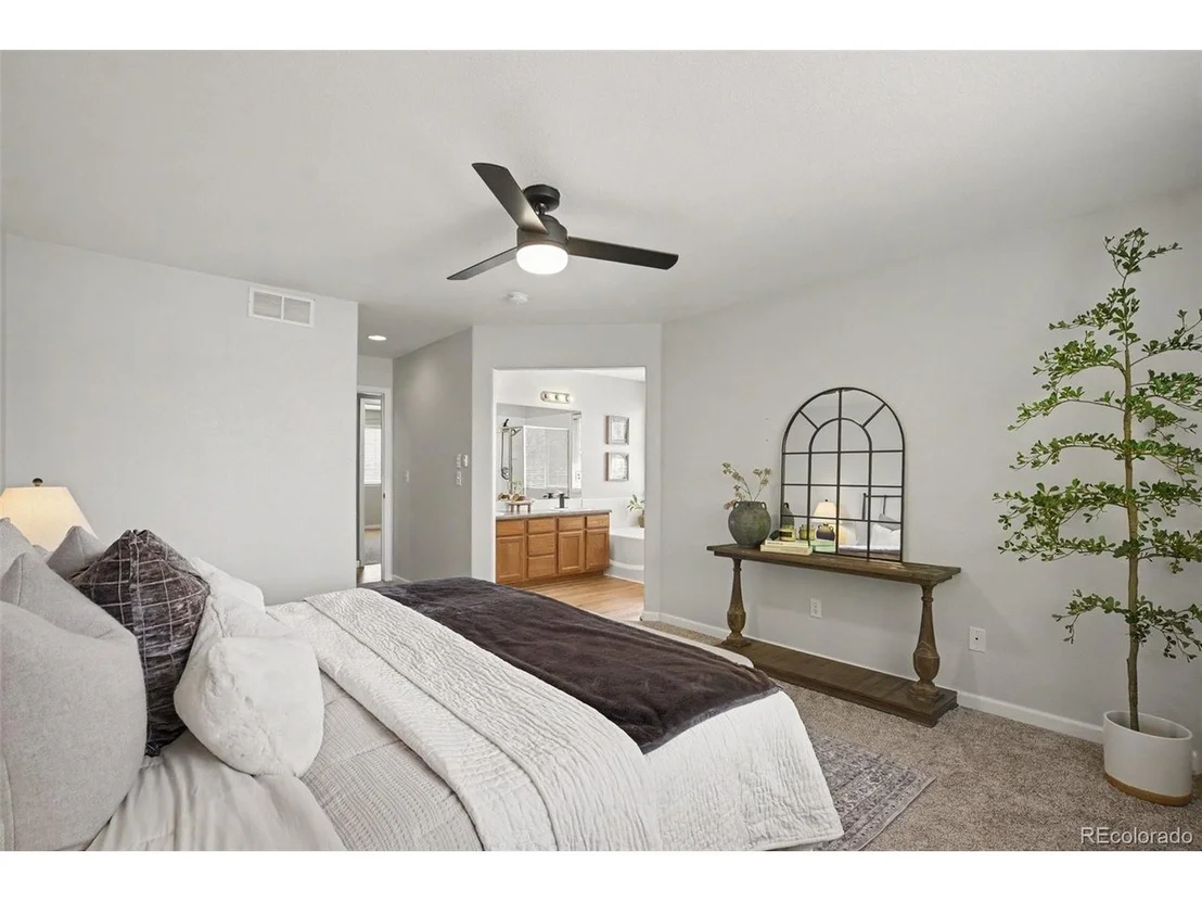 Photo of 3648 Holmes Ln