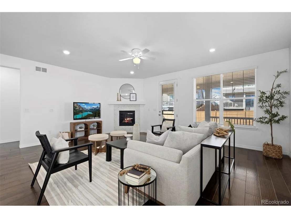 Photo of 8741 Ginkgo Loop