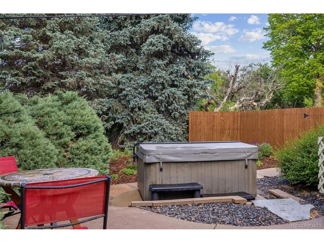 Photo of 4070 Field Dr