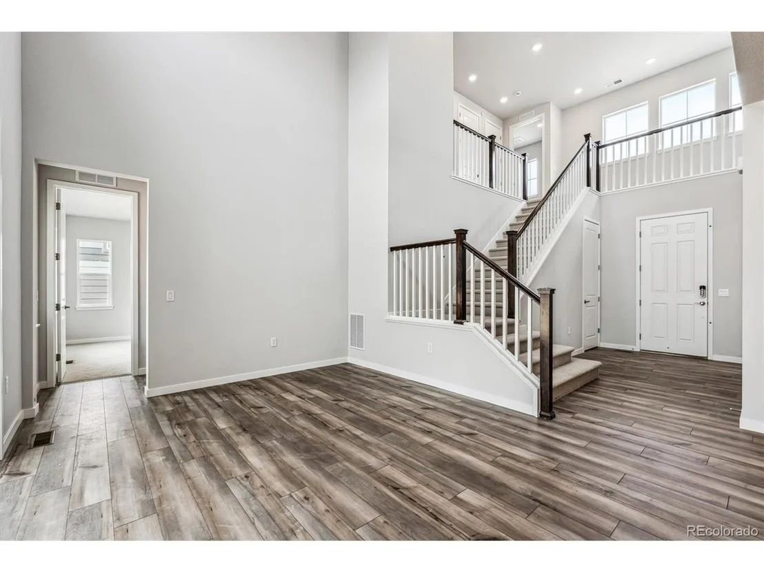 Photo of 2548 Lupton Ln