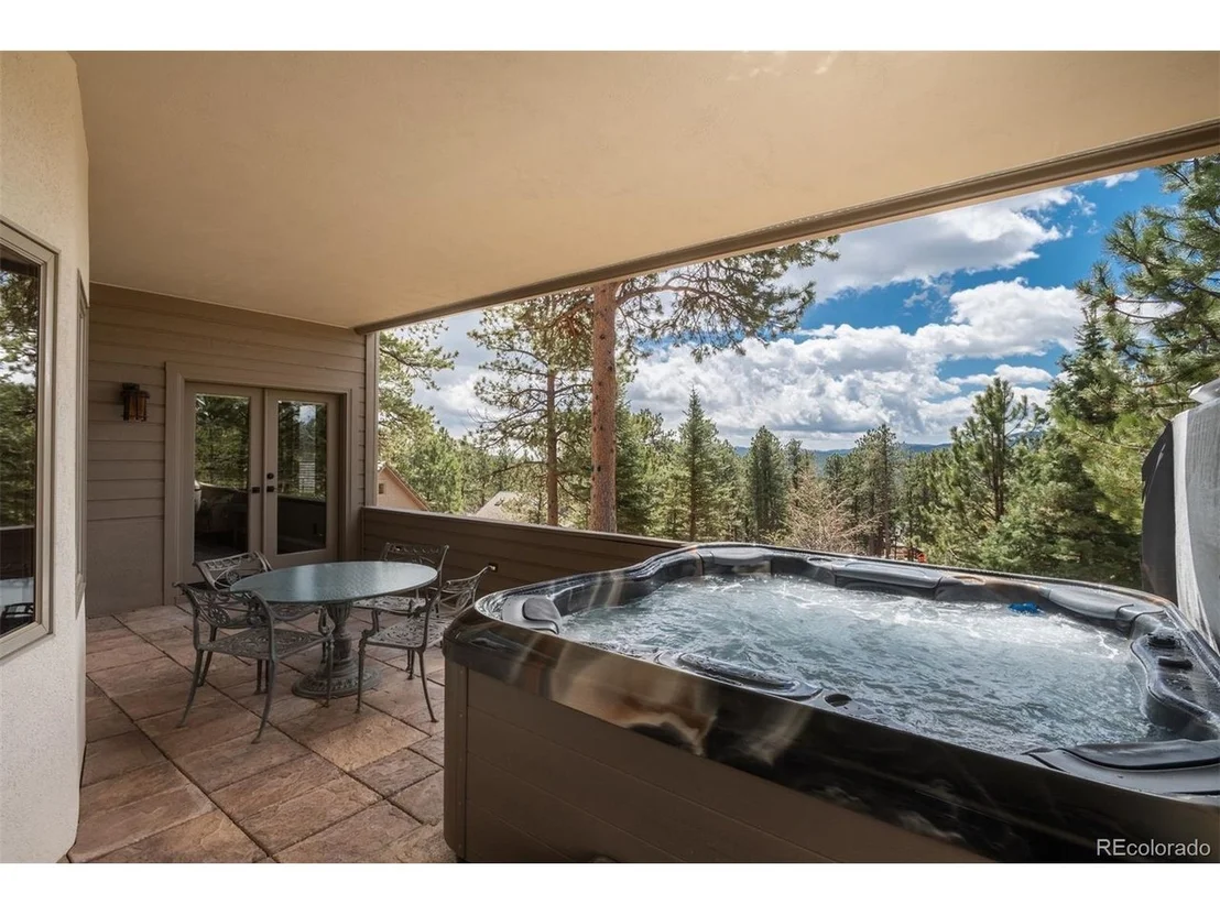 Photo of 1674 Tamarac Dr
