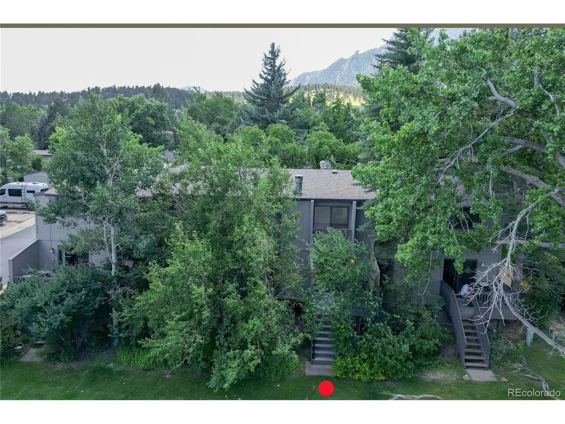 Photo of Unit B at 1325 Bear Mountain Dr