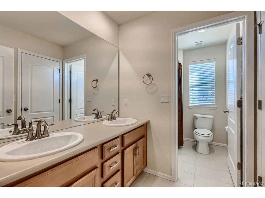 Photo of 10071 Isle Cir