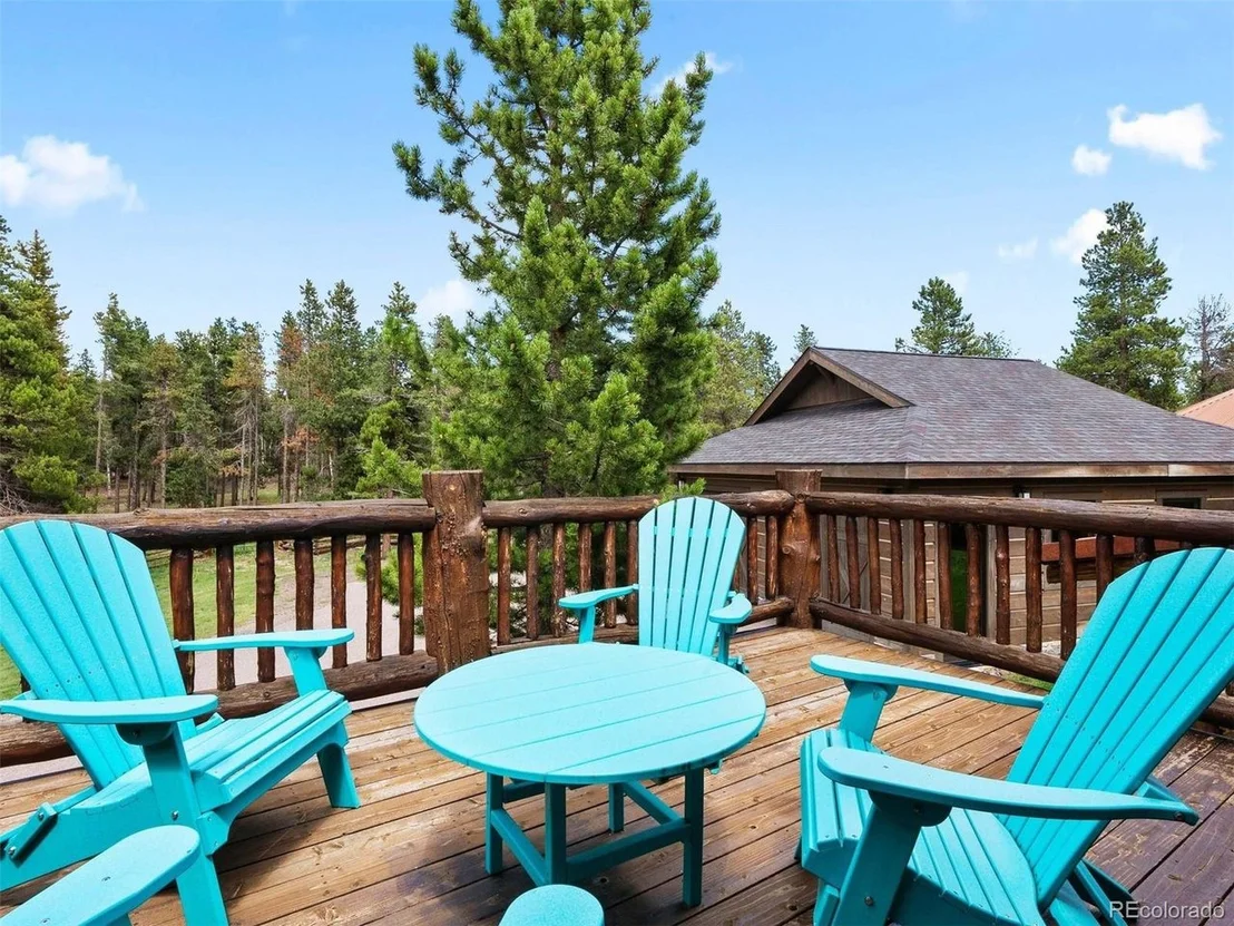 Photo of 9141 Mountain Ranch Rd