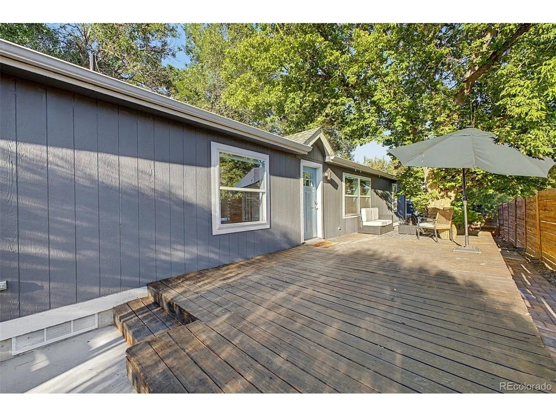Photo of 370 Irving St