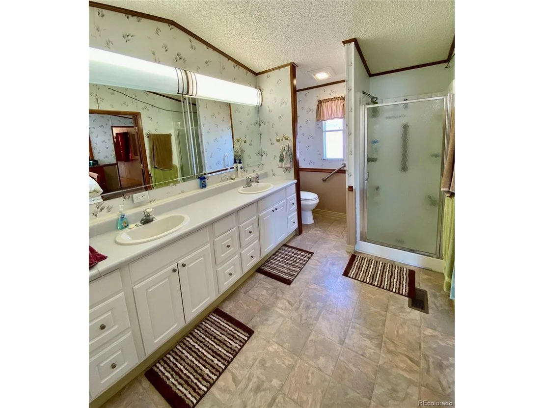 Photo of 921 Maple Dr