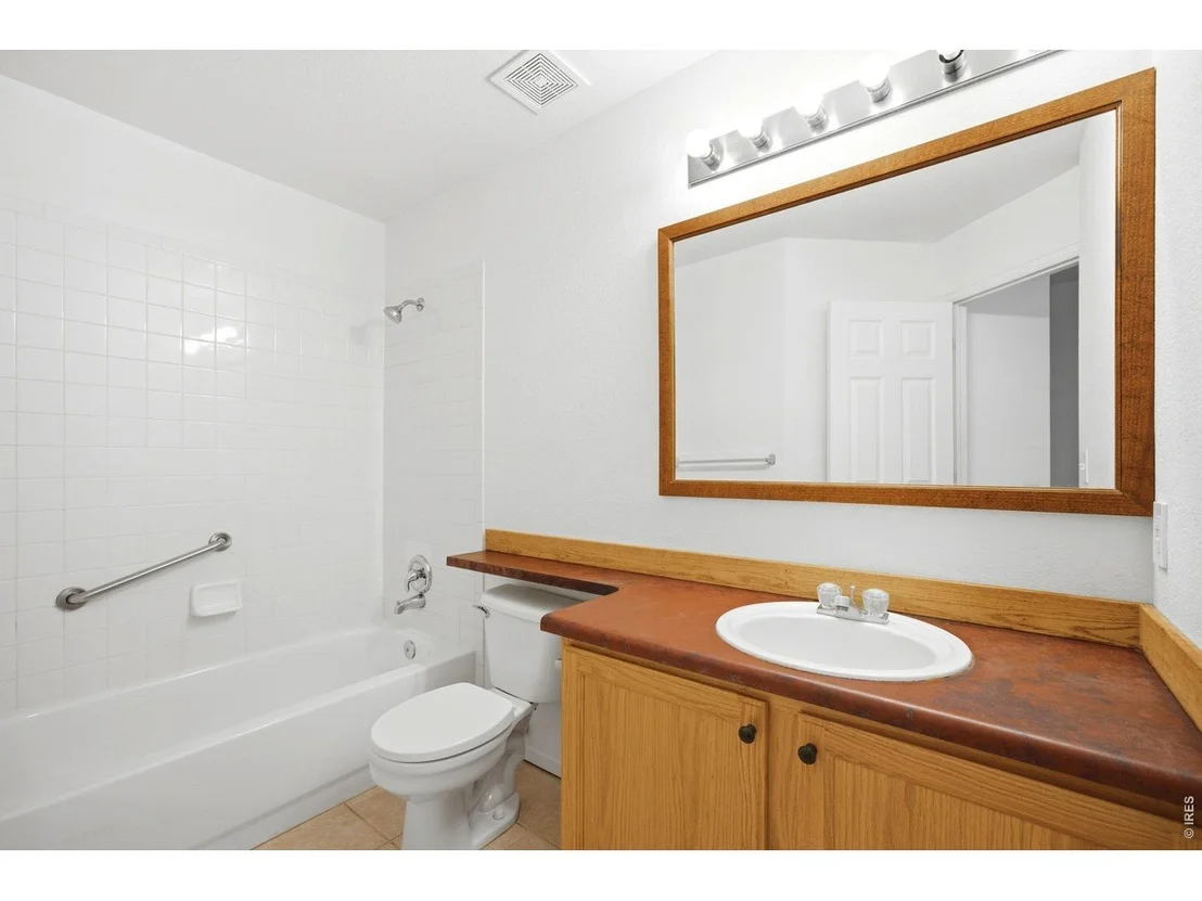 Photo of 726 Nelson Park Dr