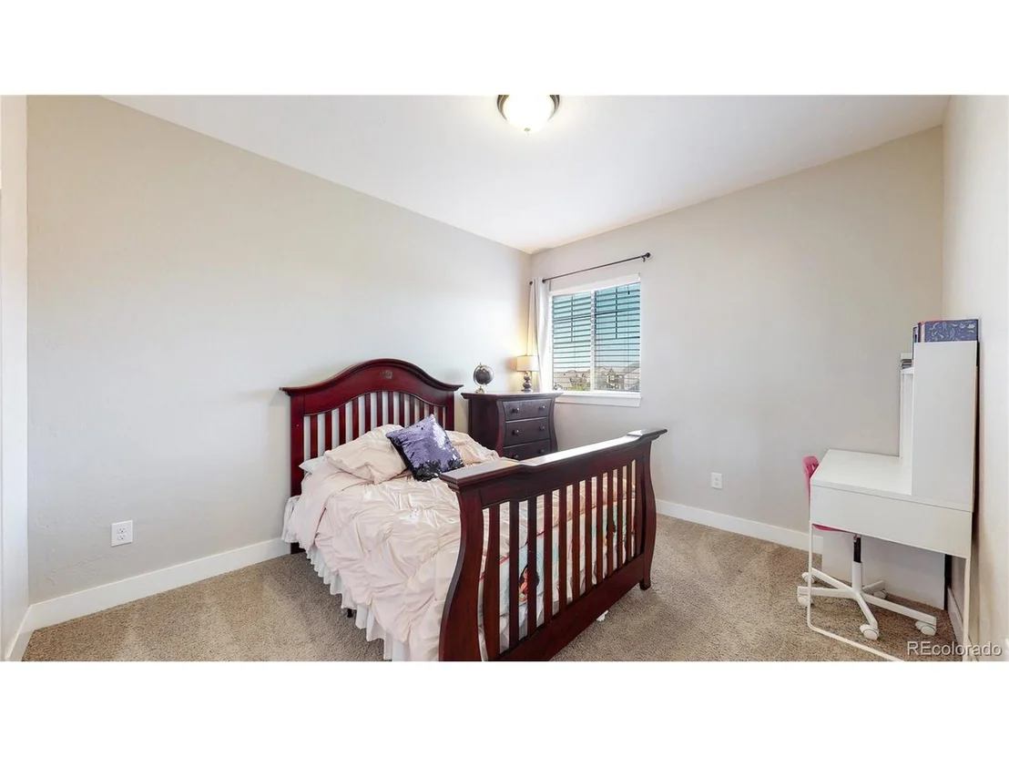Photo of 16619 Prospect Ln