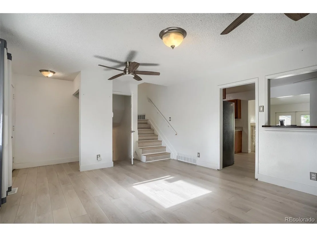 Photo of 5542 Sable St
