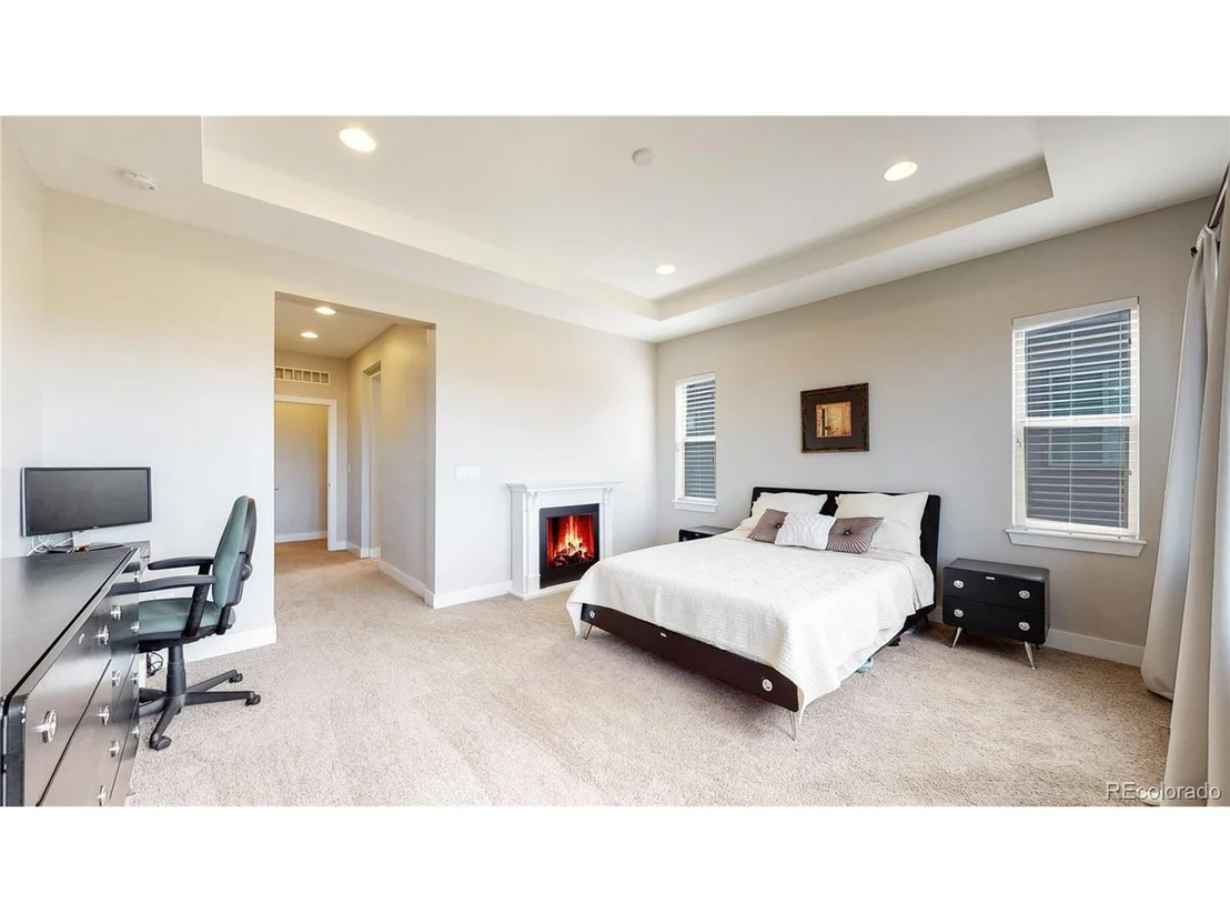 Photo of 16619 Prospect Ln