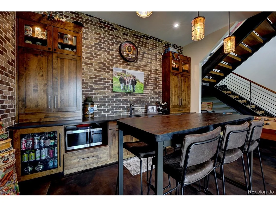 Photo of 4331 Hilltop Rd