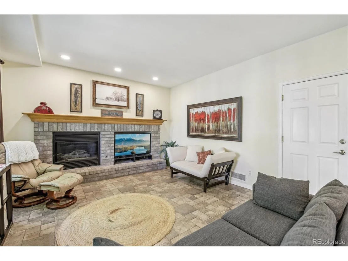 Photo of 7513 Simms Ct