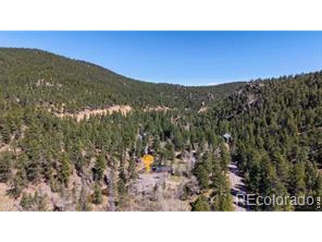 Photo of 746 Riverside Dr