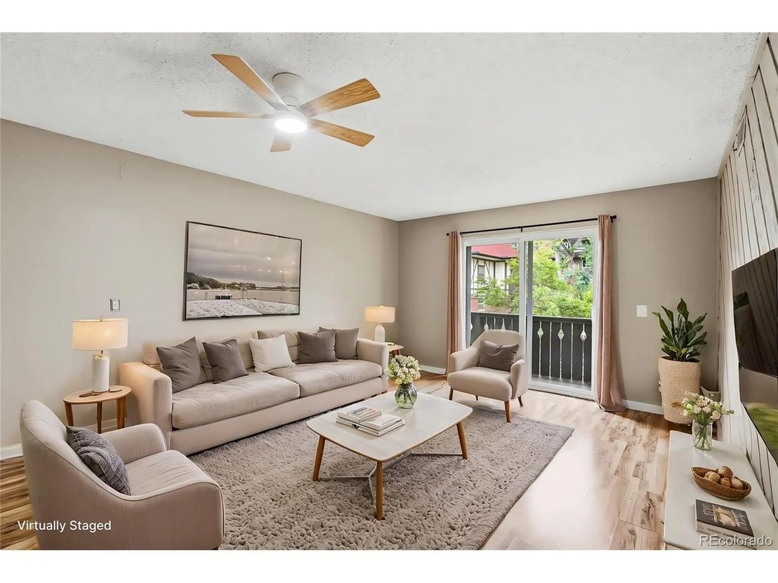 Photo of Unit KK22 at 3250 Oneal Cir