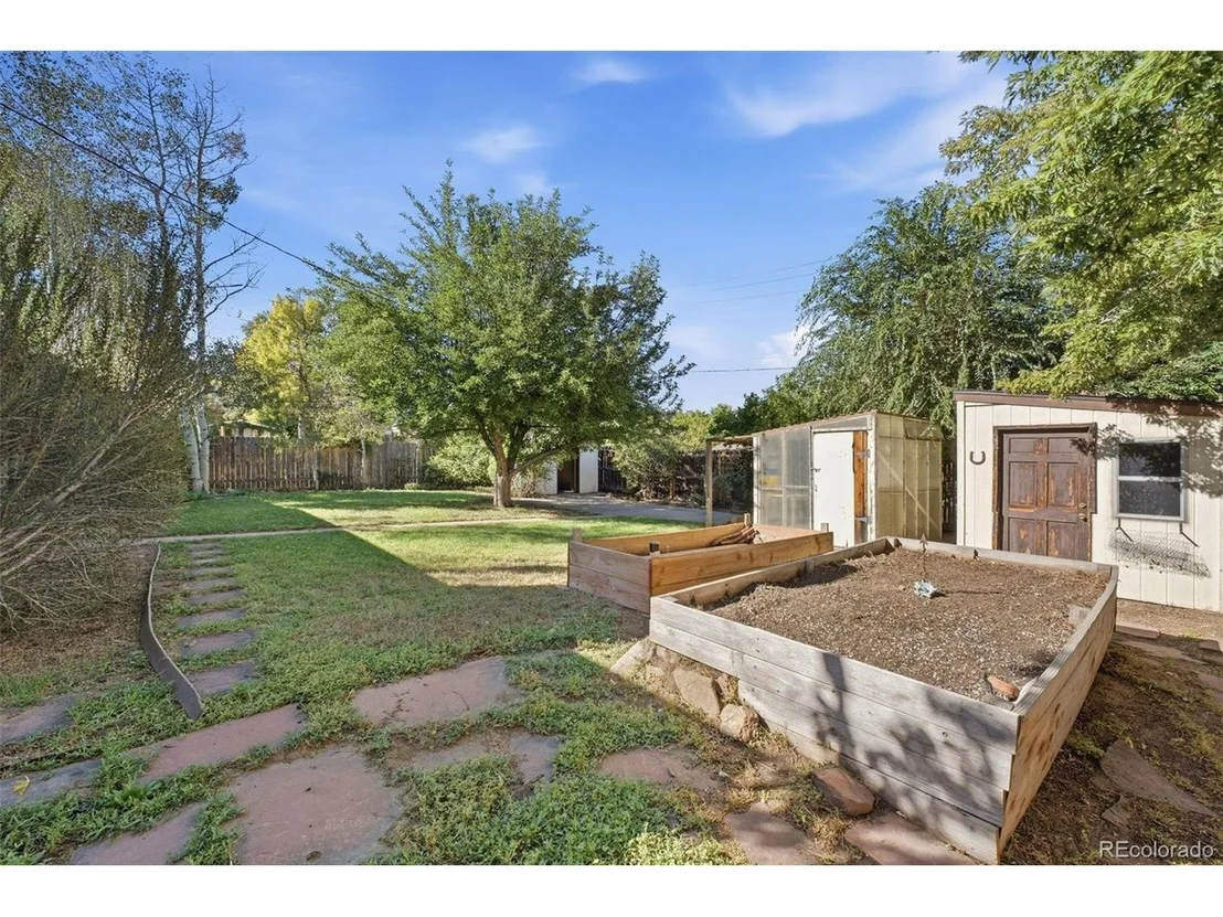 Photo of 4155 Jay St