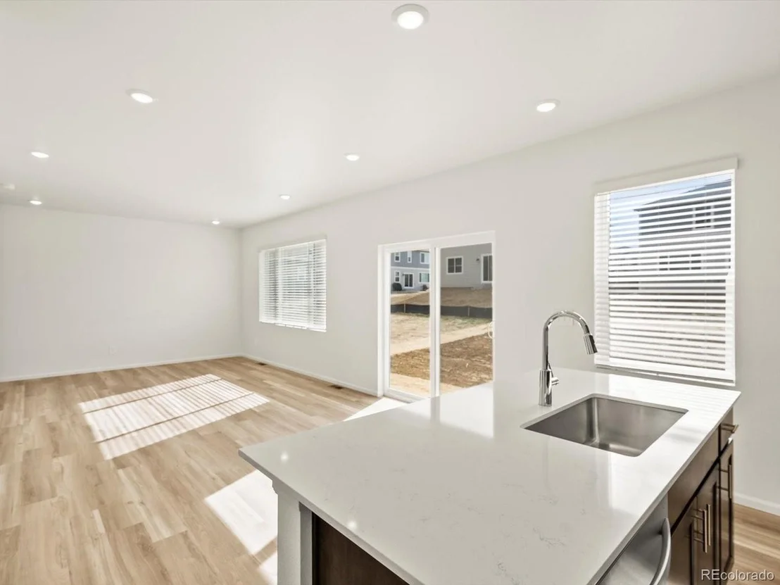 Photo of 4611 Sunsplash Way