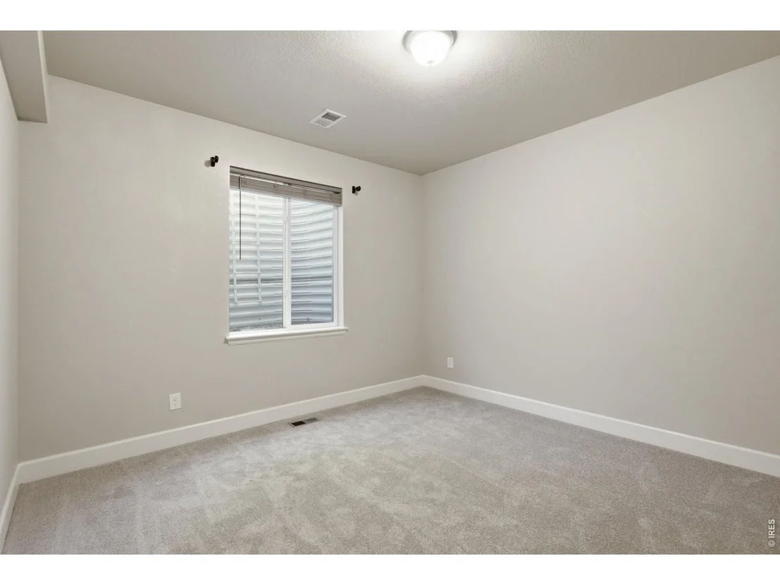 Photo of 882 Jenny Ln