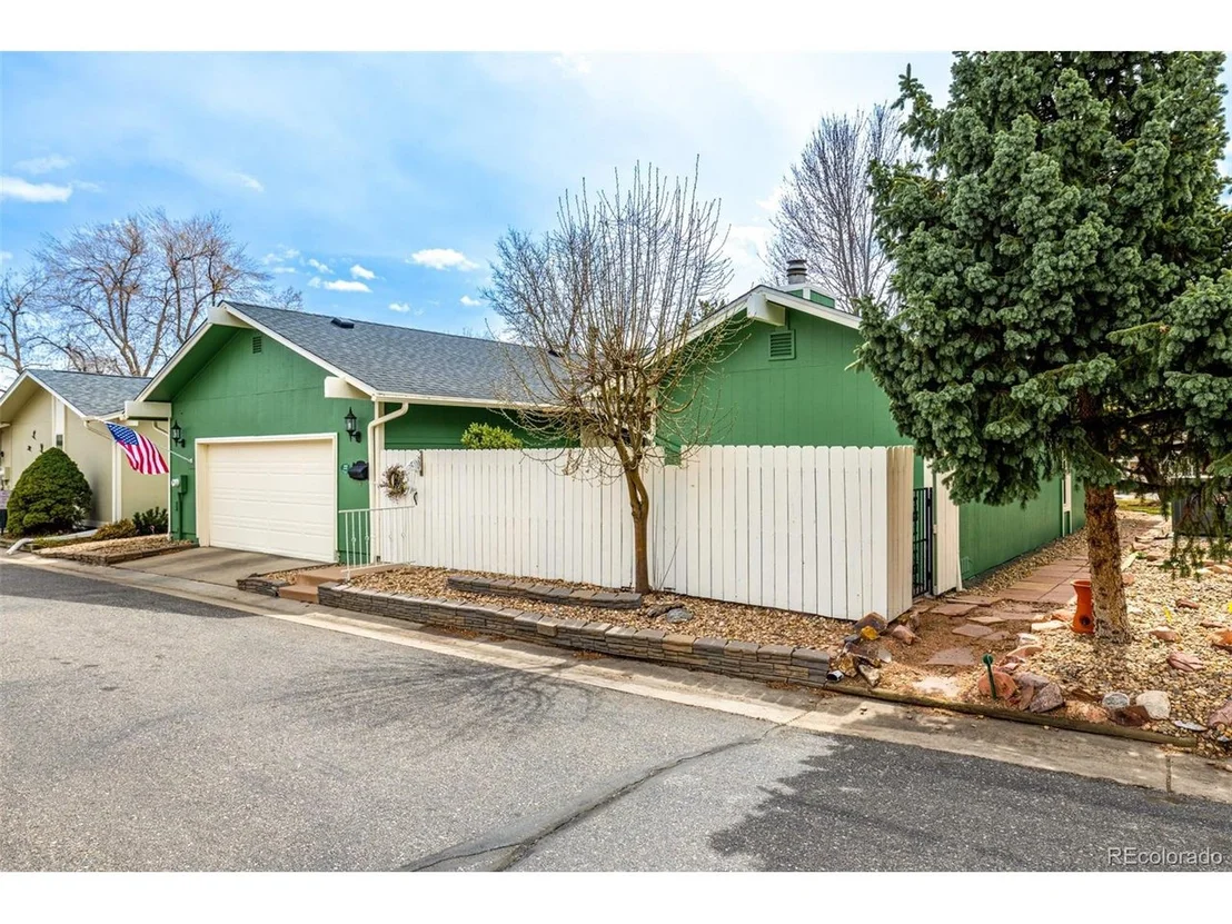 Photo of 22 Scott Dr N