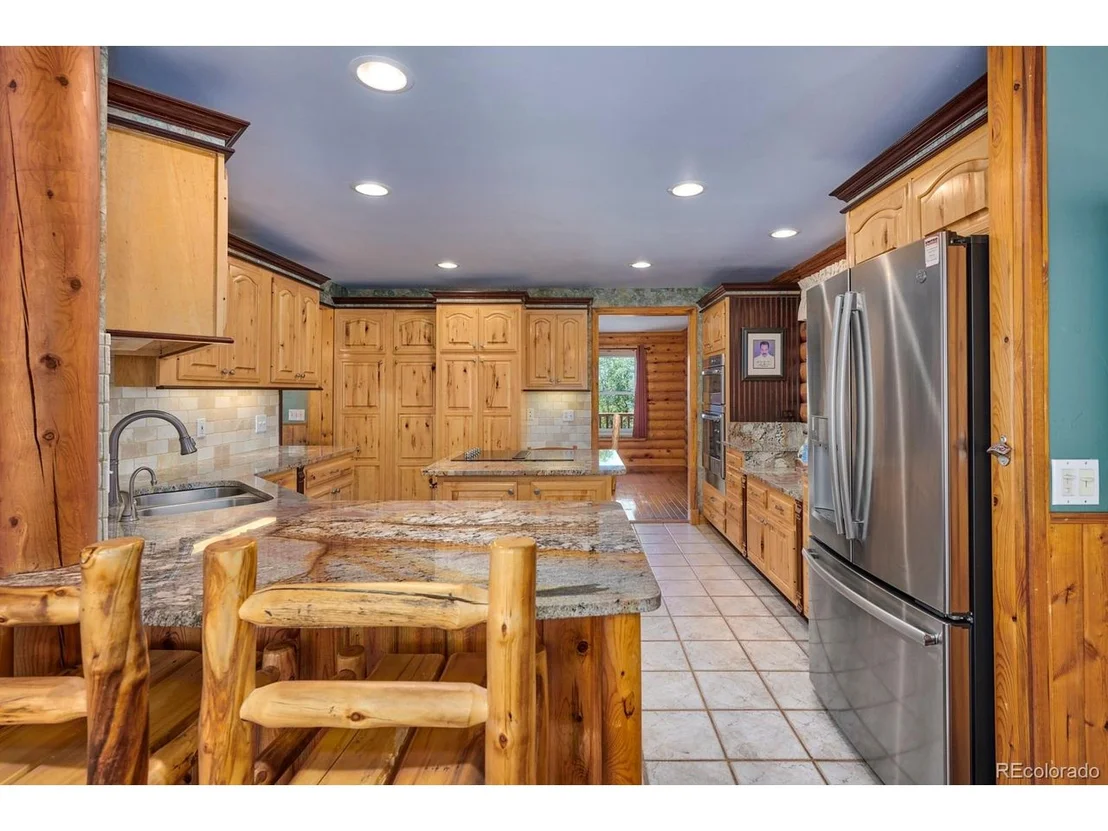Photo of 323 Spruce Way
