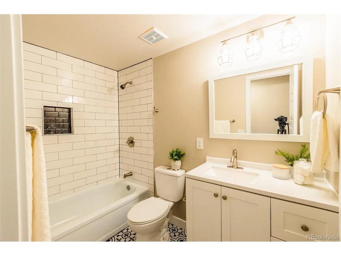 Photo of 8744 Independence Way