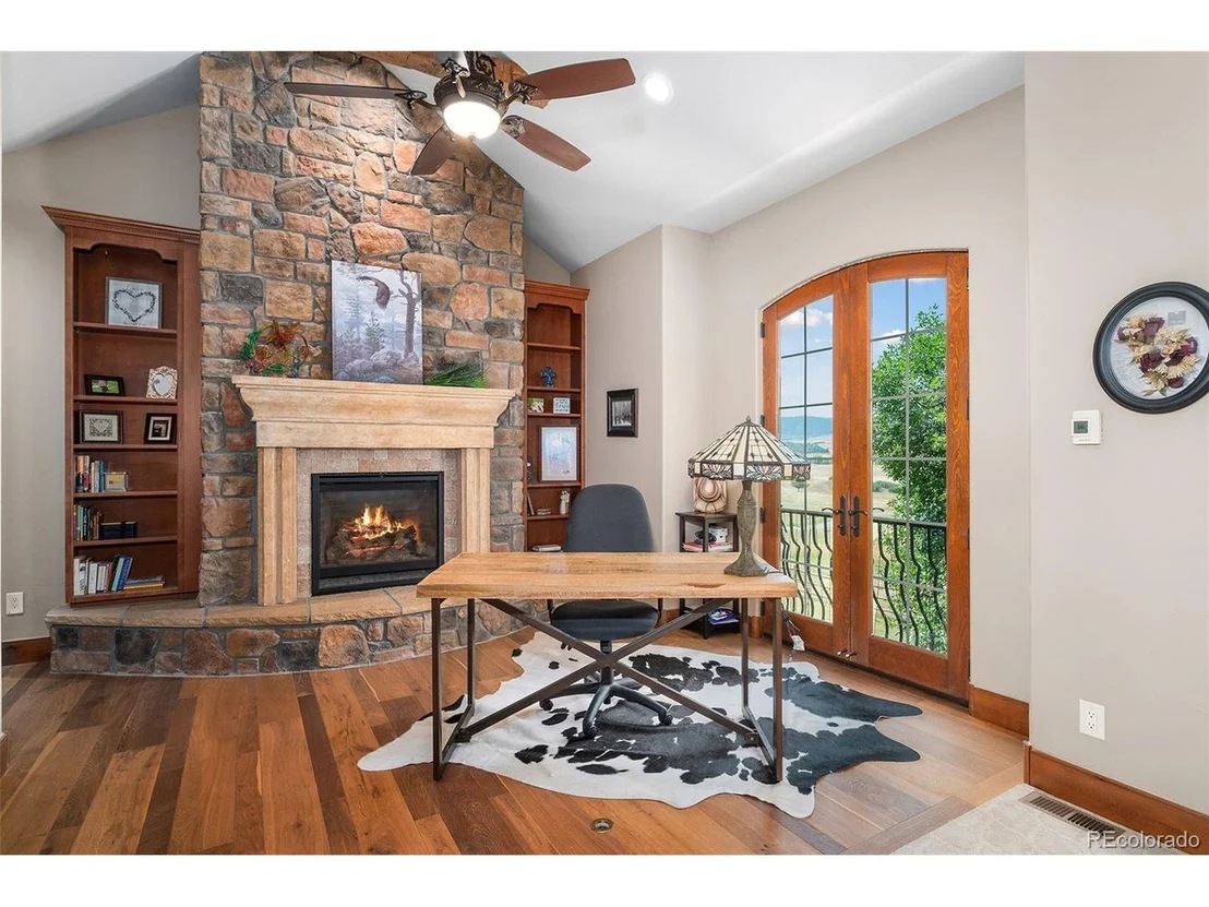 Photo of 5740 Lambert Ranch Trl