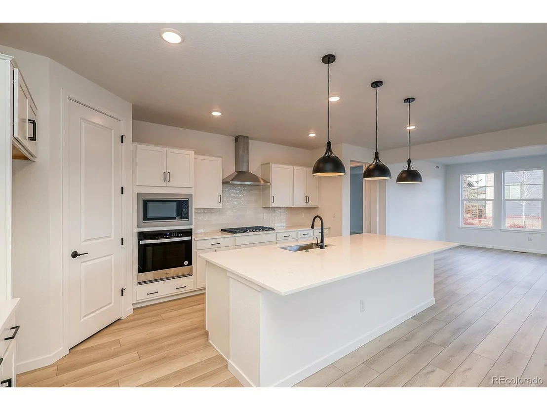 Photo of 3818 N Buchanon Way
