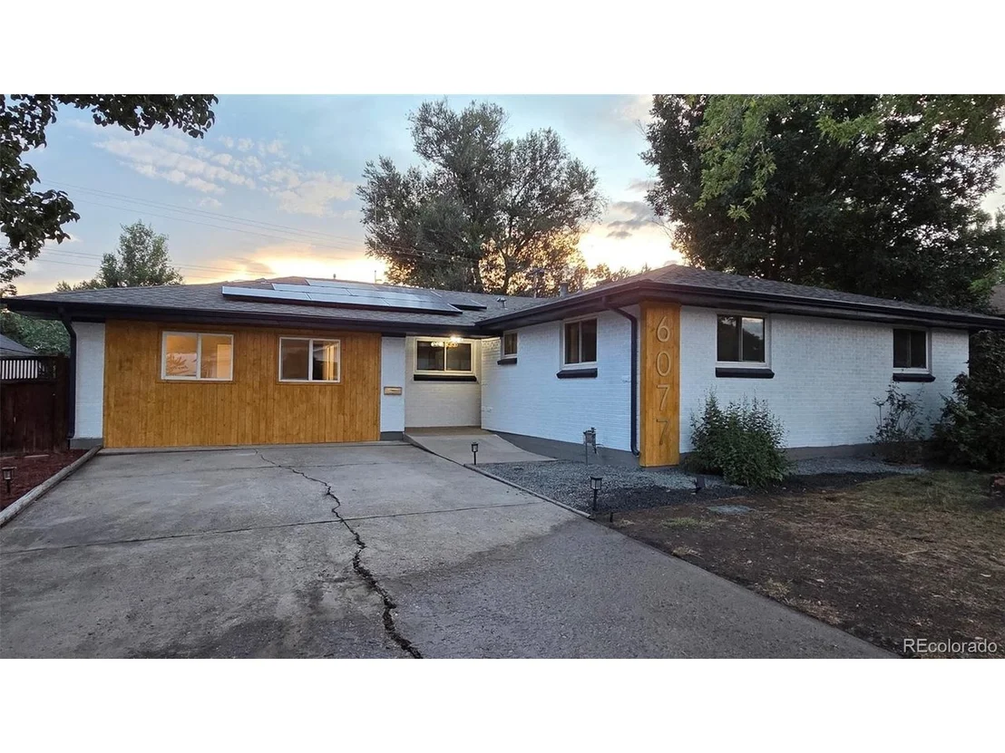 Photo of 6077 Flower St