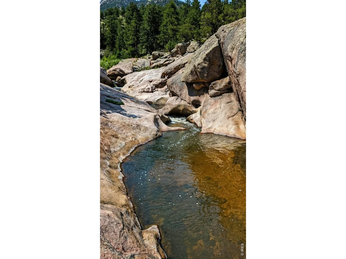 Photo of 80 Lookout Dr
